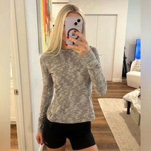 Lululemon Long Sleeve - 4